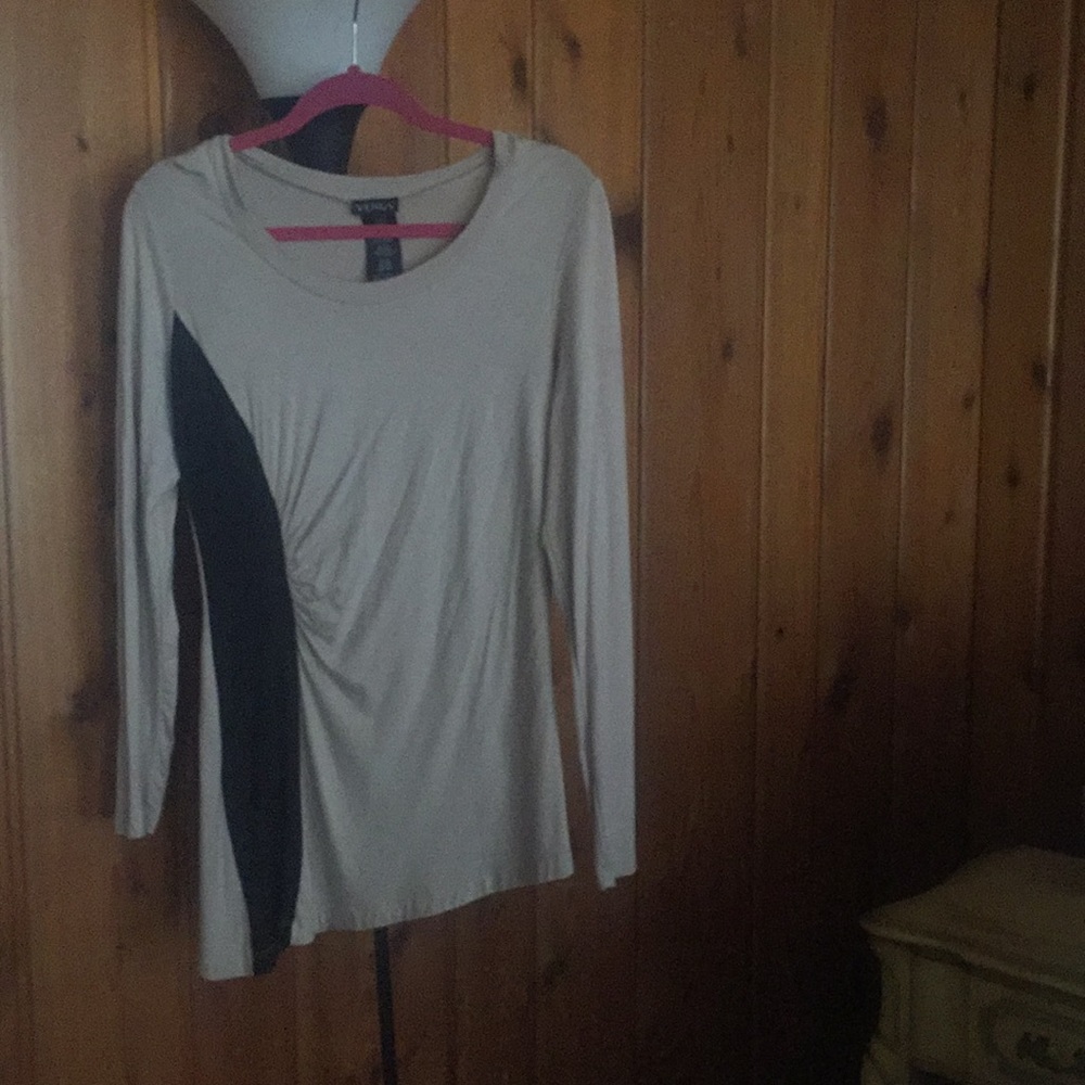 Venus shirt worn once nice shirt dressy for me